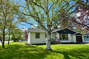 1203 10th Ave NE, Brainerd, MN 56401 - Photo 2