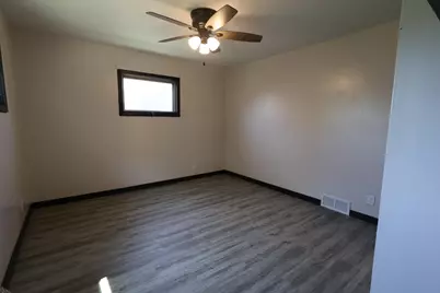 10 E 4th Street, Morris, MN 56267 - Photo 20