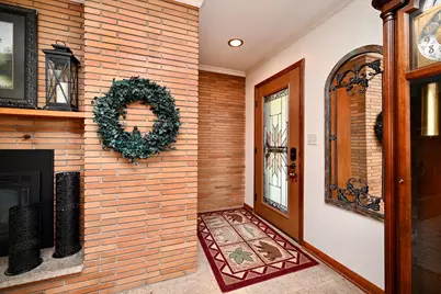 65 E Broadway Street, Winona, MN 55987 - Photo 2
