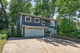 128 Birchwood Dr N, Stillwater, MN 55082 - Photo 1