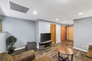 128 Birchwood Dr N, Stillwater, MN 55082 - Photo 18