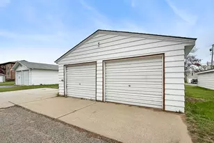 814 21st St NW, Bemidji, MN 56601 - Photo 4