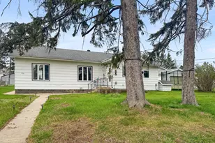 814 21st St NW, Bemidji, MN 56601 - Photo 6