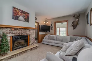 629 Barrette St, Crookston, MN 56716 - Photo 4