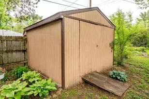 2851 Dellwood St, Roseville, MN 55113 - Photo 8