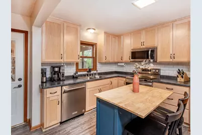 2851 Dellwood Street, Roseville, MN 55113 - Photo 1