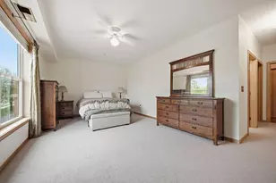 2201 Village Ln, Bloomington, MN 55431 - Photo 18