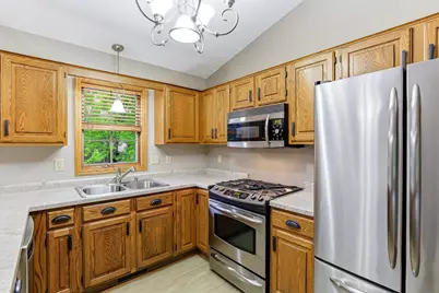 5518 Oakgreen Place N, Oak Park Heights, MN 55082 - Photo 16