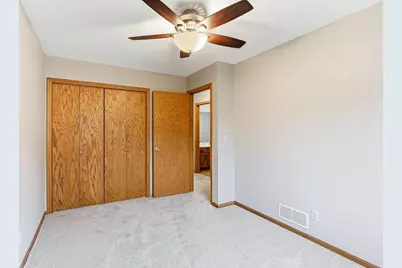 5518 Oakgreen Place N, Oak Park Heights, MN 55082 - Photo 24