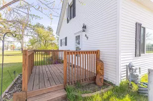 412 Grant Ave SE, Bemidji, MN 56601 - Photo 2
