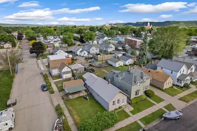 475 Chatfield Street, Winona, MN 55987 - Photo 2