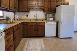 1585 S Bavarian Pass, Fridley, MN 55432 - Photo 2
