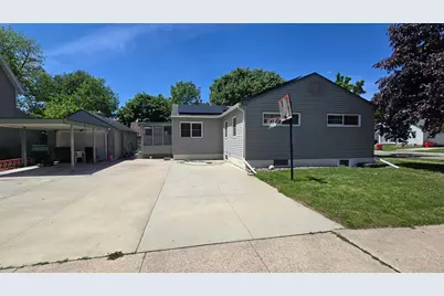 601 5th Avenue NW, Austin, MN 55912 - Photo 2