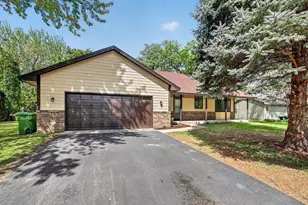 13120 Lily St NW, Coon Rapids, MN 55448 - Photo 4