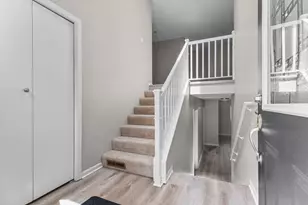 2336 Hale Ave N, Oakdale, MN 55128 - Photo 2