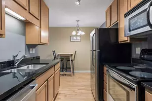 821 Douglas Ave, Minneapolis, MN 55403 - Photo 12