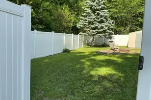 1762 Edgerton St, Maplewood, MN 55117 - Photo 44