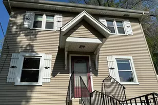1762 Edgerton St, Maplewood, MN 55117 - Photo 2