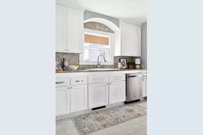 1589 Hillcrest Avenue, Saint Paul, MN 55116 - Photo 16