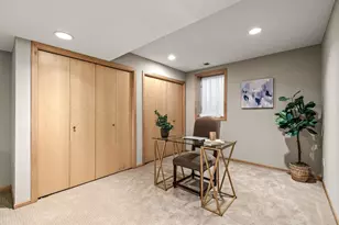 934 Randolph Ave, Saint Paul, MN 55102 - Photo 32