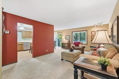 4342 Buckingham Court, Vadnais Heights, MN 55127 - Photo 4