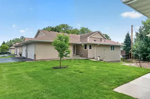 833 White Oak Ct, New Brighton, MN 55112 - Photo 2