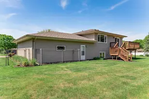 3588 Grenadier Pl North Pl, Oakdale, MN 55128 - Photo 22