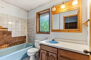 2219 Vivian Ln, Saint Paul, MN 55119 - Photo 12