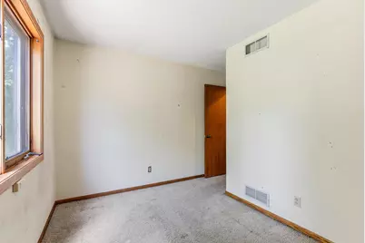 2219 Vivian Lane, Saint Paul, MN 55119 - Photo 16