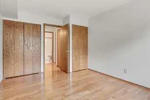 210 W Grant St, Minneapolis, MN 55403 - Photo 16