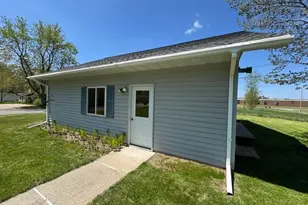 901 5th St NE, Staples, MN 56479 - Photo 16