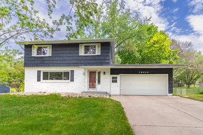 16404 Temple Drive S, Minnetonka, MN 55345 - Photo 2
