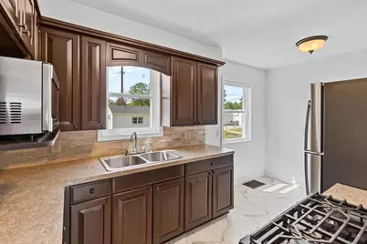 5840 Russell Avenue S, Minneapolis, MN 55410 - Photo 2