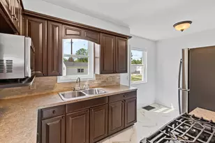 5840 Russell Ave S, Minneapolis, MN 55410 - Photo 2