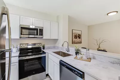 415 Shelard Parkway #102, Saint Louis Park, MN 55426 - Photo 10