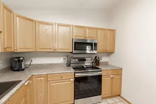 2901 Dakota Park Cir S, Fargo, ND 58104 - Photo 10