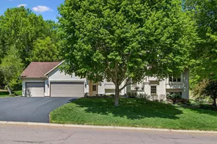 13846 Guild Ave, Apple Valley, MN 55124 - Photo 4