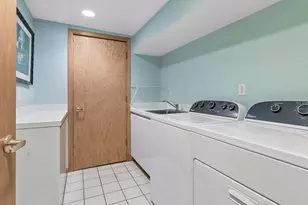 4827 Lamplighters Ln, Minnetonka, MN 55345 - Photo 24