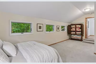 4827 Lamplighters Lane, Minnetonka, MN 55345 - Photo 18