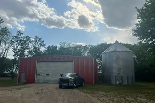 19443 560 Ave, Austin, MN 55912 - Photo 28