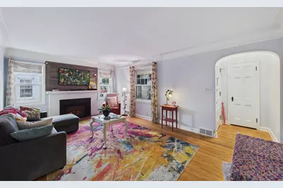 755 Iowa Avenue W, Saint Paul, MN 55117 - Photo 4