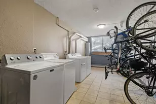 2530 1st Ave S, Minneapolis, MN 55404 - Photo 16
