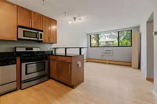 2530 1st Ave S, Minneapolis, MN 55404 - Photo 6