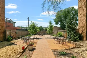 2530 1st Ave S, Minneapolis, MN 55404 - Photo 20