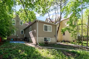 112 S 5th St, Mankato, MN 56001 - Photo 8