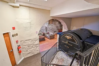 605 S 9th Street #6, Minneapolis, MN 55404 - Photo 20