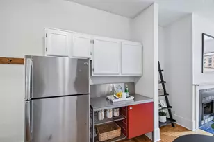 605 S 9th St, Minneapolis, MN 55404 - Photo 8