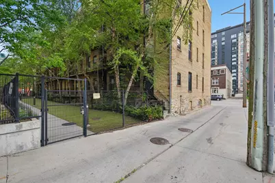 605 S 9th Street #6, Minneapolis, MN 55404 - Photo 34