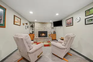 400 Milbert Rd, Minnetonka, MN 55305 - Photo 8
