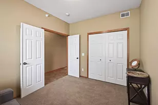 4693 Bloomberg Ln, Inver Grove Heights, MN 55076 - Photo 18